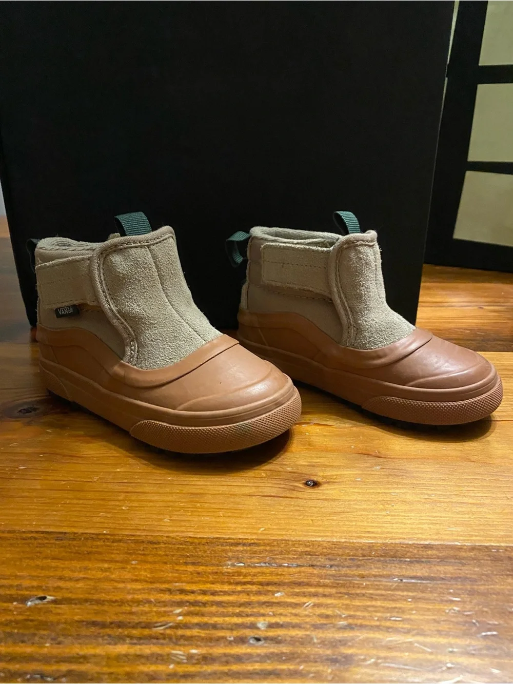 Vans Toddler Tan and Brown Waterproof Boots